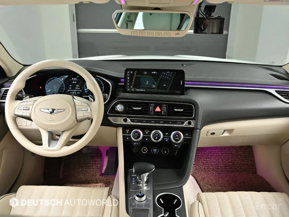 Photo 6 - Genesis G70