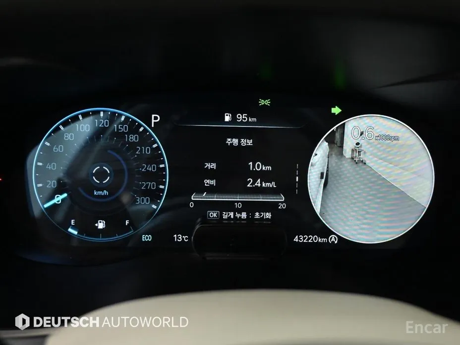 Photo 7 - Genesis G70