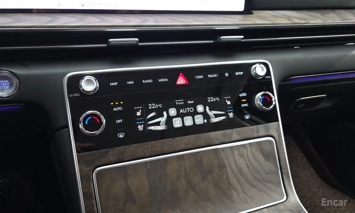 Фото 32 - Genesis GV80