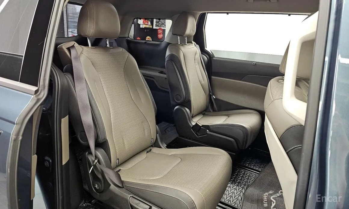 Фото 12 - Kia Carnival