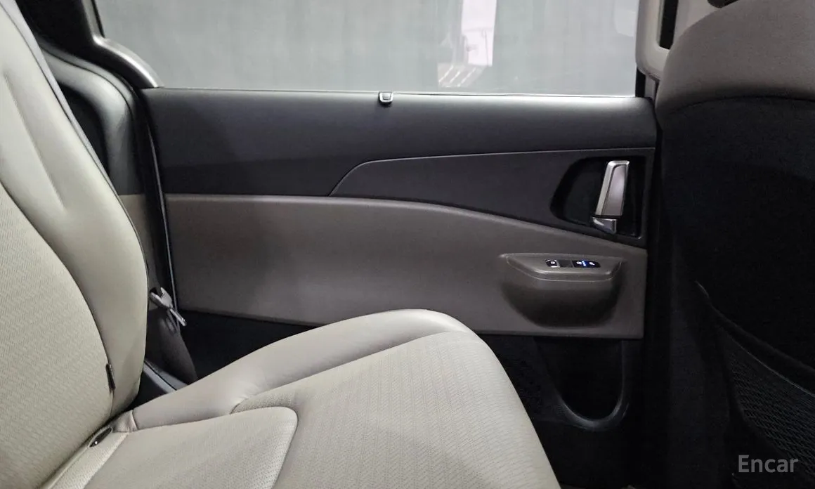 Kia Carnival 2023 HEV 7seater Nobless