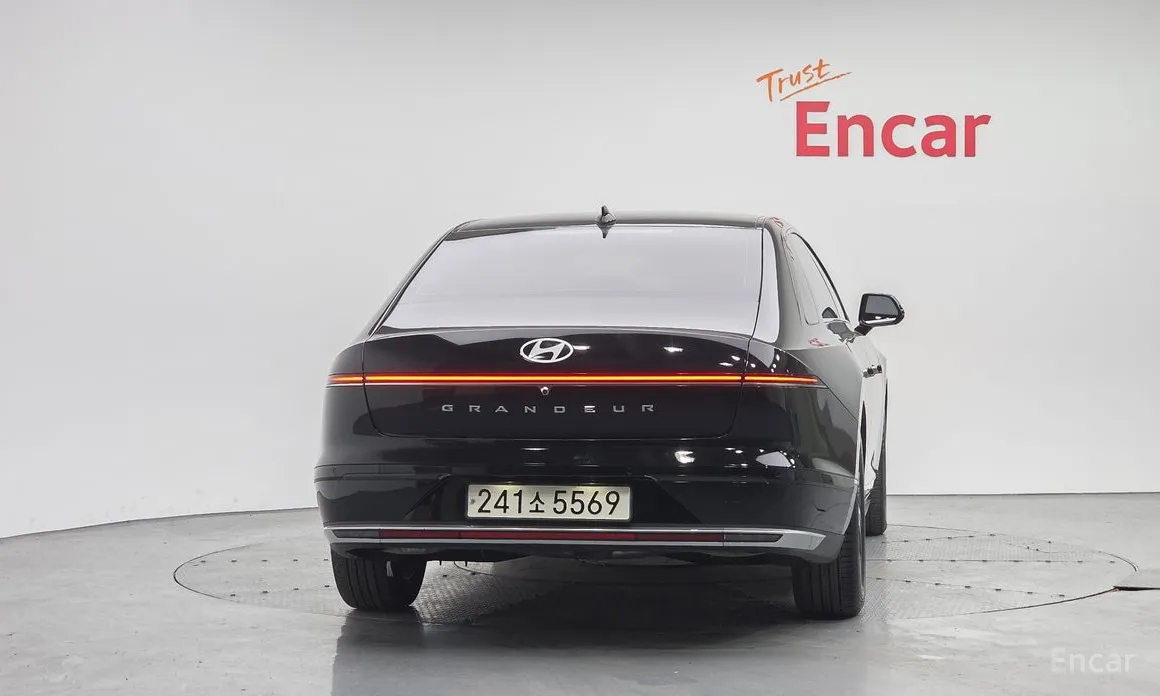 Photo 4 - Hyundai Grandeur