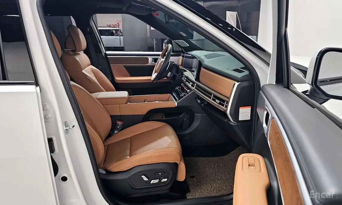 Фото 26 - Hyundai Santa Fe
