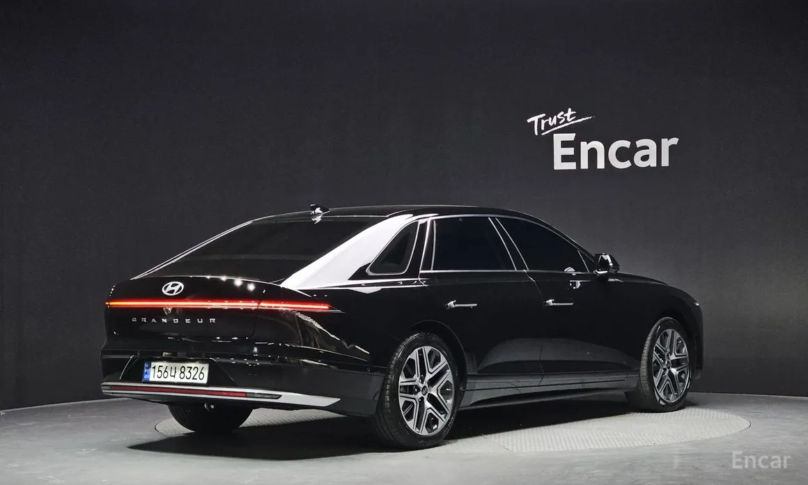Фото 2 - Hyundai Grandeur
