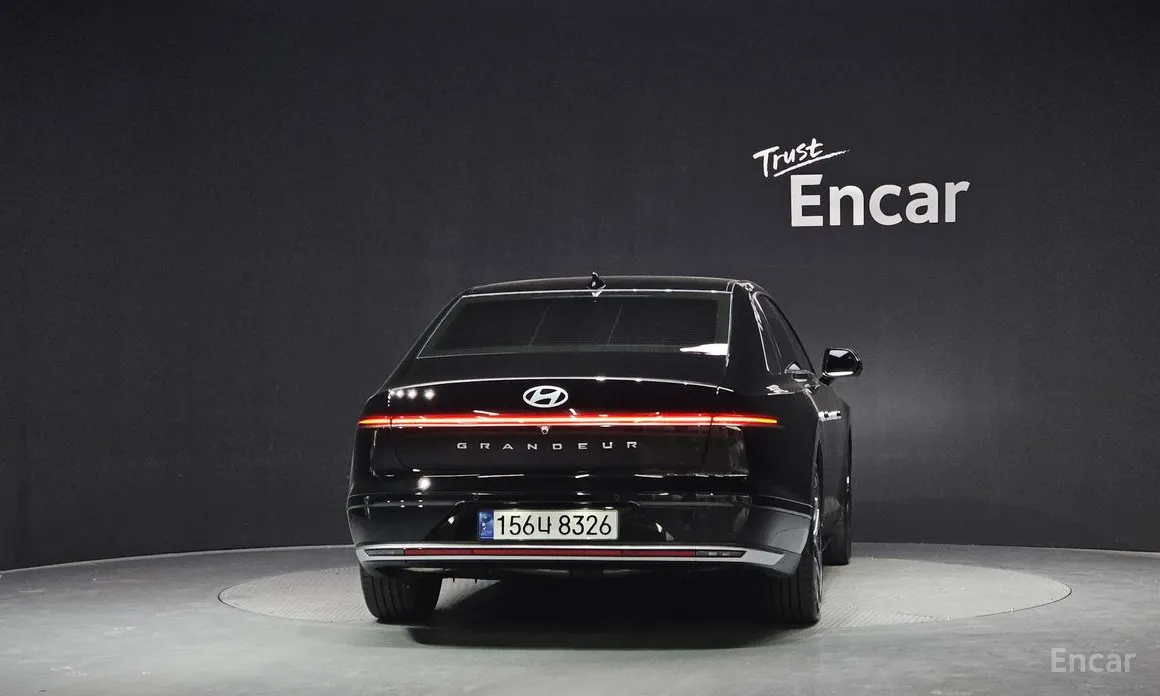 Фото 4 - Hyundai Grandeur