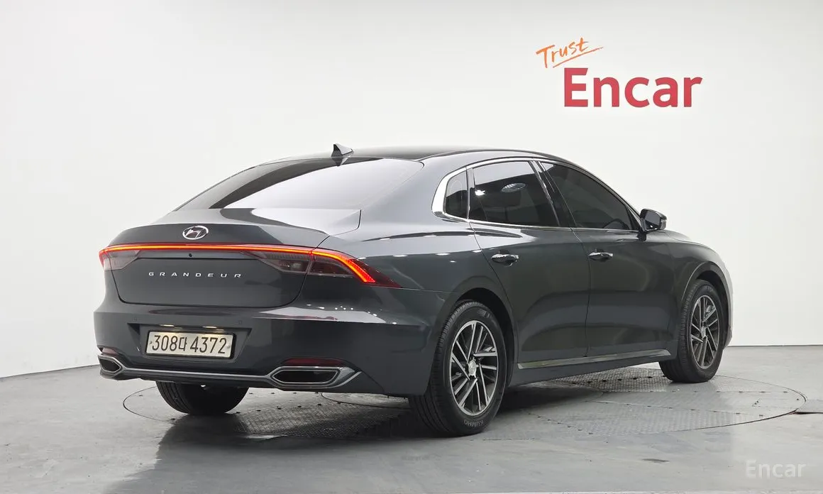 Zdjęcie 2 - Hyundai Grandeur