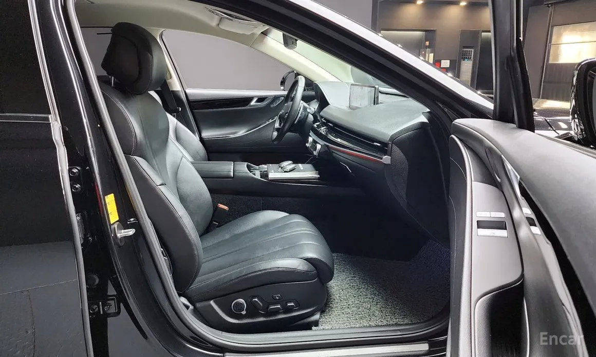 Фото 12 - Genesis G80