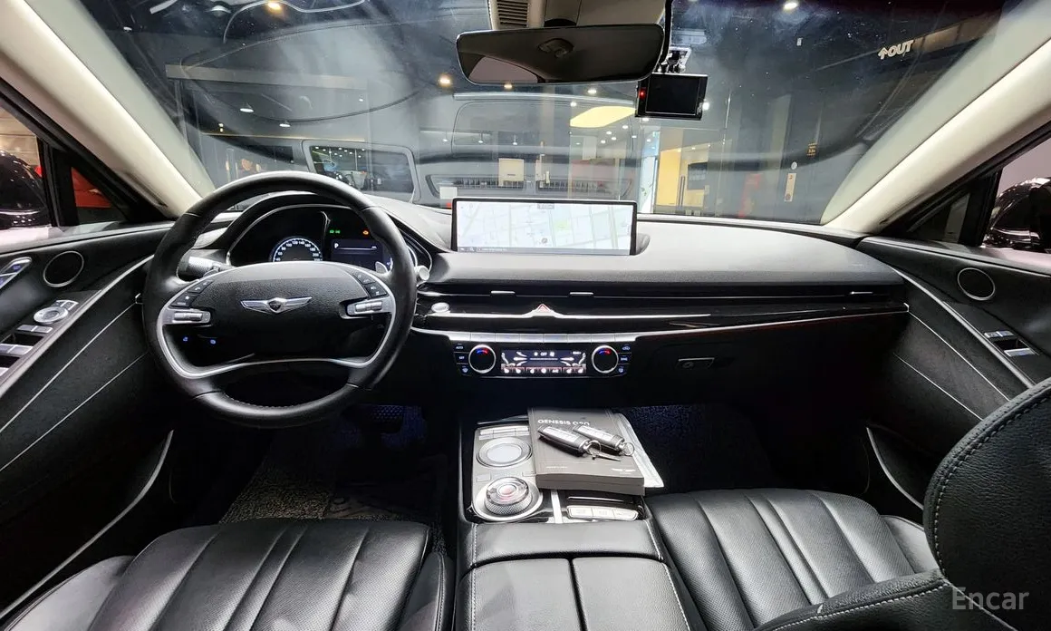 Фото 21 - Genesis G80