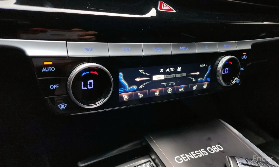 Фото 25 - Genesis G80