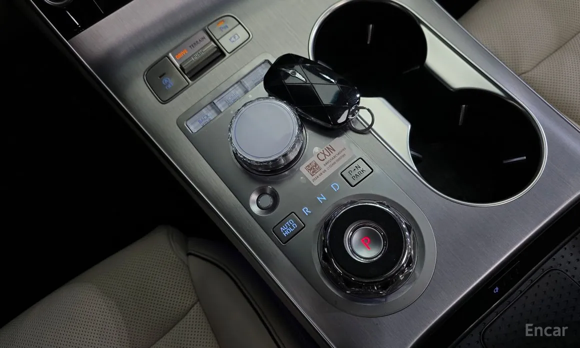 Фото 9 - Genesis GV70