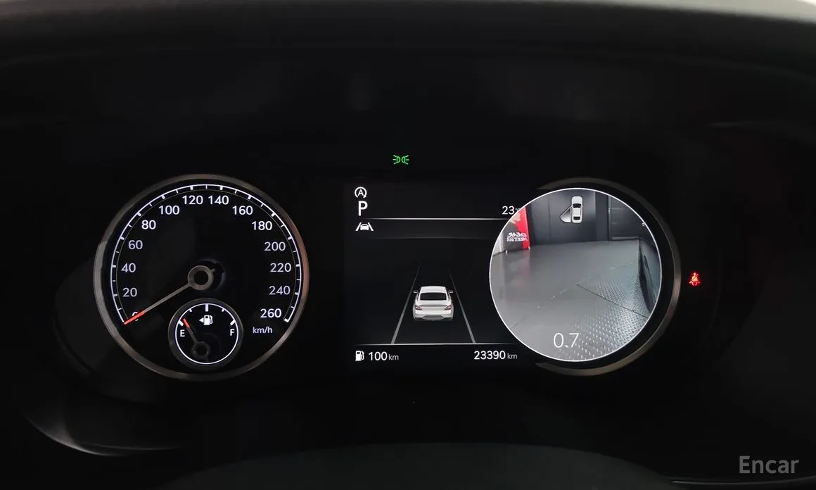 Photo 8 - Genesis G70