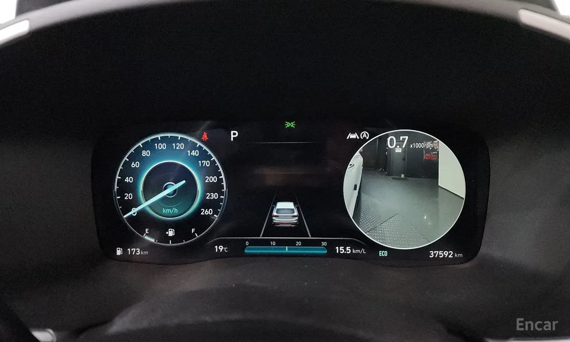 Фото 8 - Hyundai Santa Fe