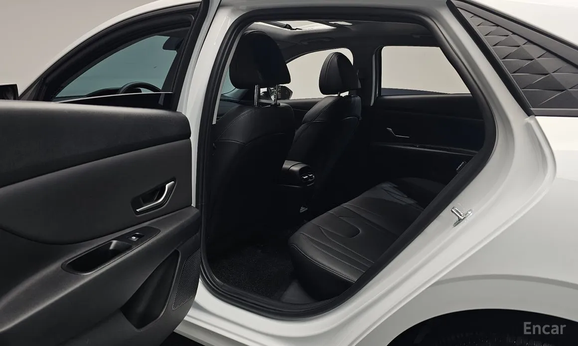 Hyundai Avante 2023 1.6
