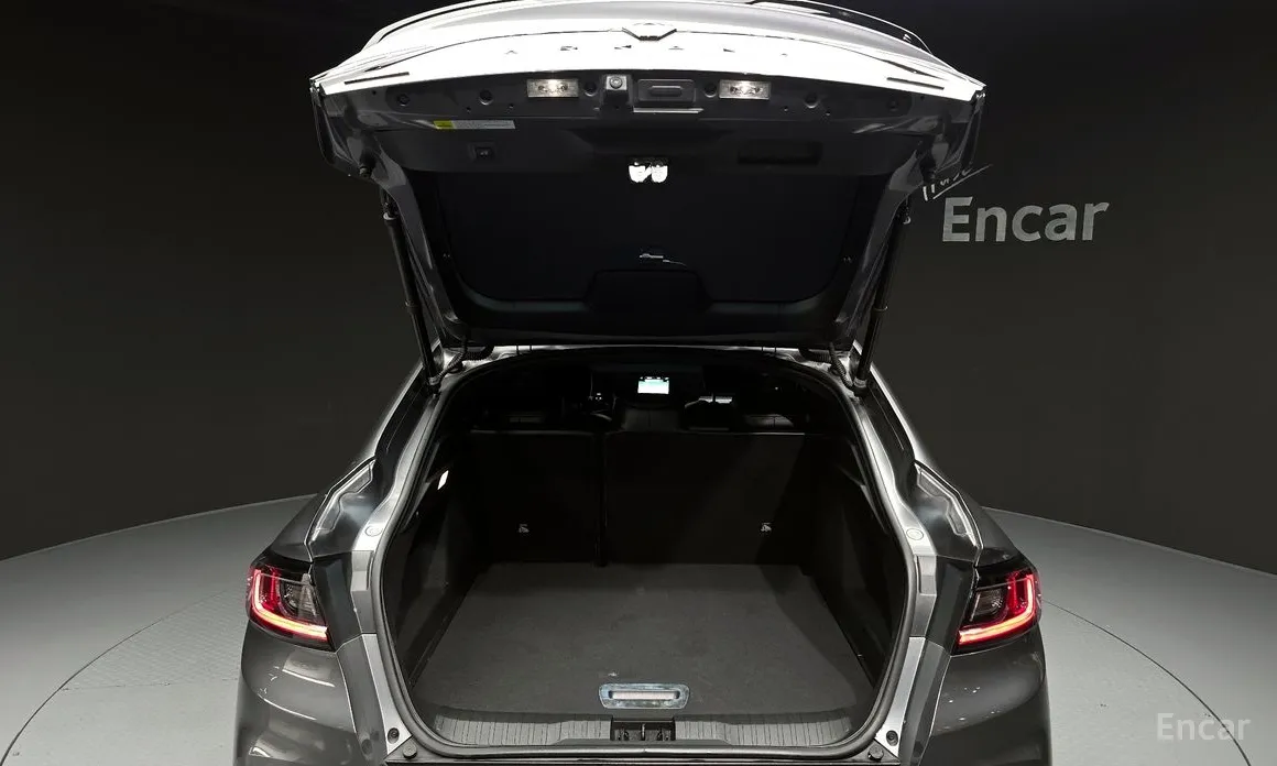 Renault Arkana 2024 1.6 E-TECH Iconic Design Package