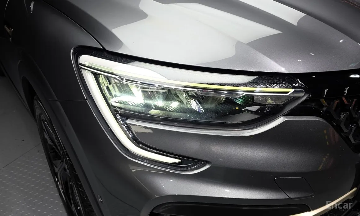 Renault Arkana 2024 1.6 E-TECH Iconic Design Package