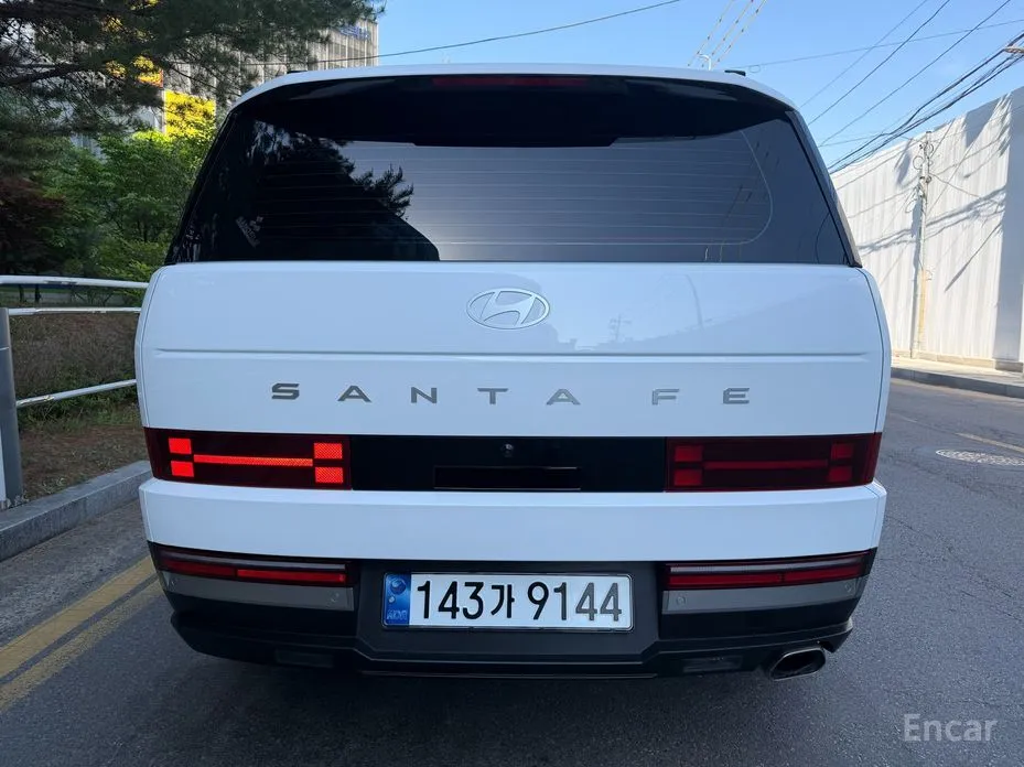 Фото 4 - Hyundai Santa Fe