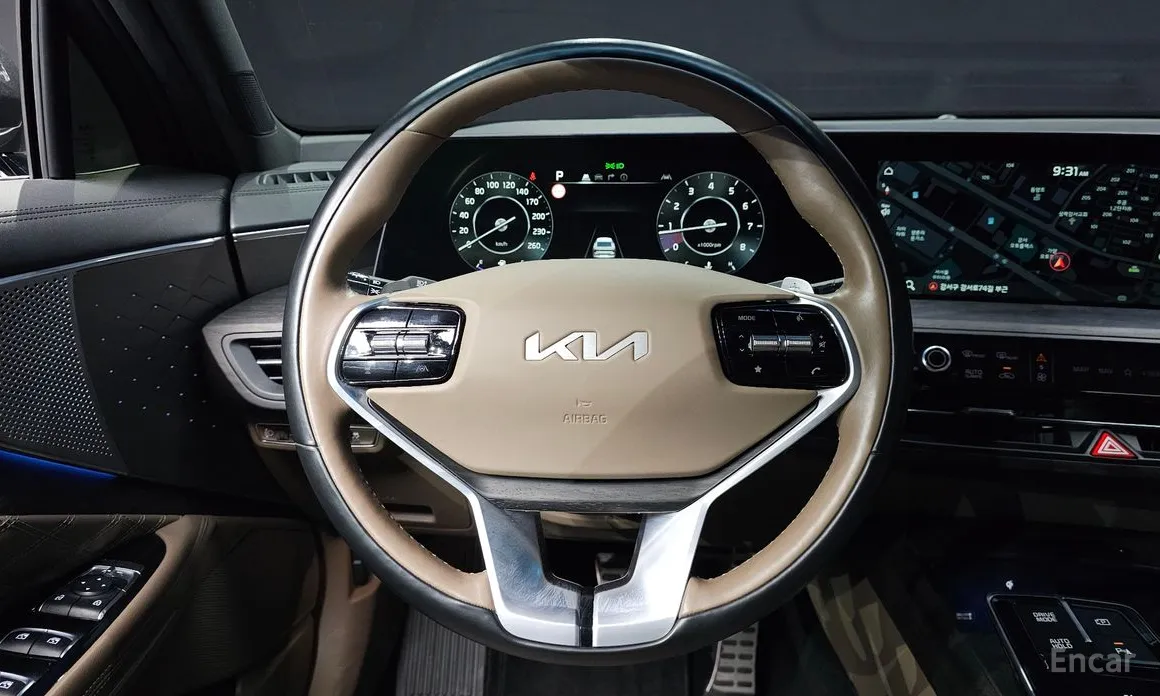 Photo 13 - Kia K8