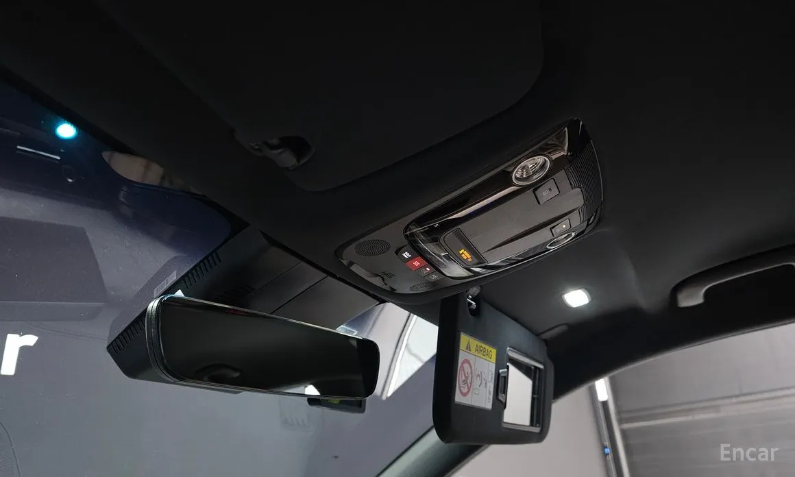 Photo 19 - Kia K8
