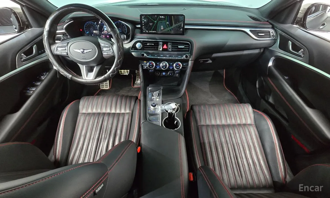 Фото 7 - Genesis G70