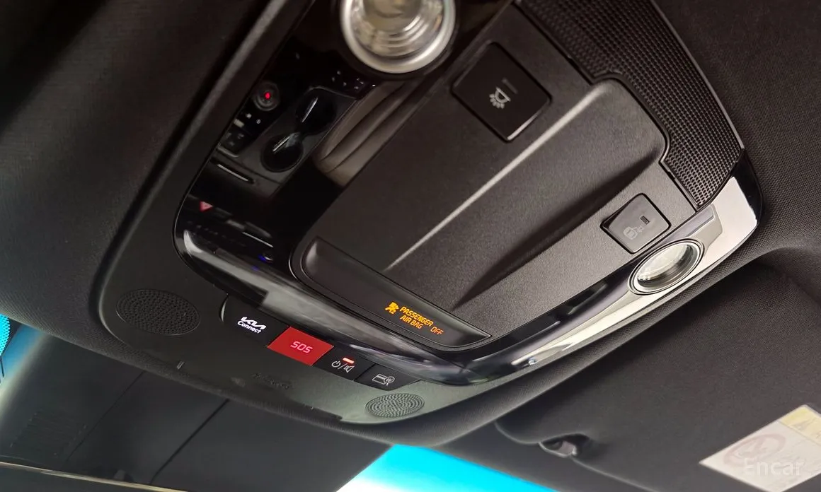 Photo 16 - Kia K8