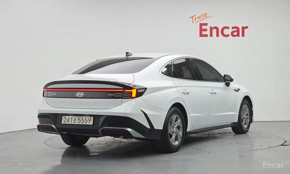 Hyundai Sonata 2023 2.0 LPG(Rent)
