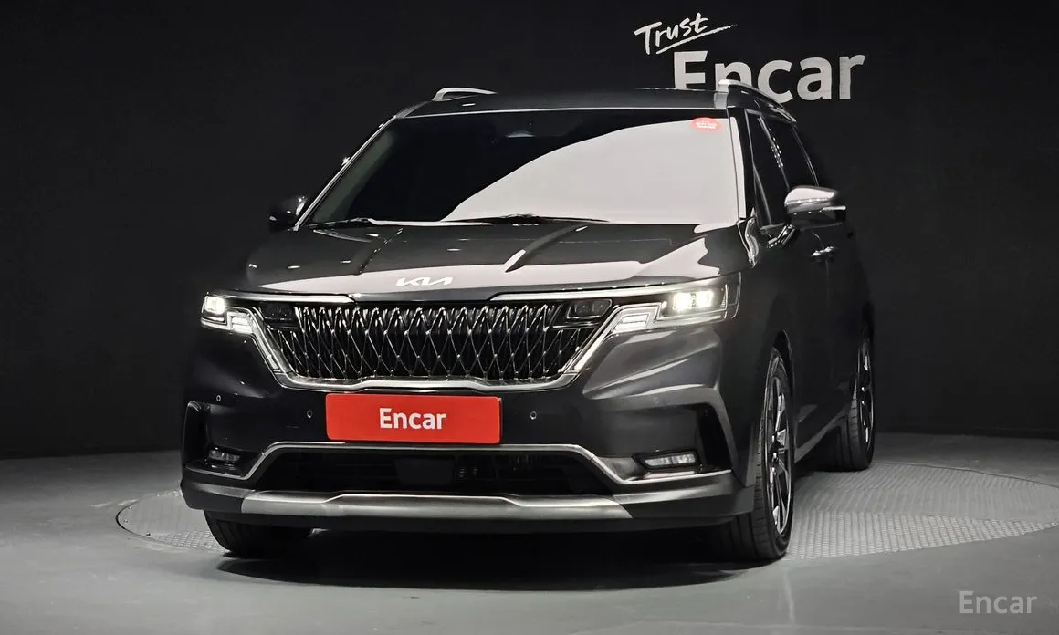 Фото 3 - Kia Carnival