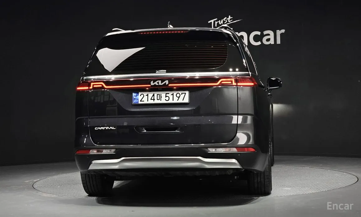 Фото 4 - Kia Carnival