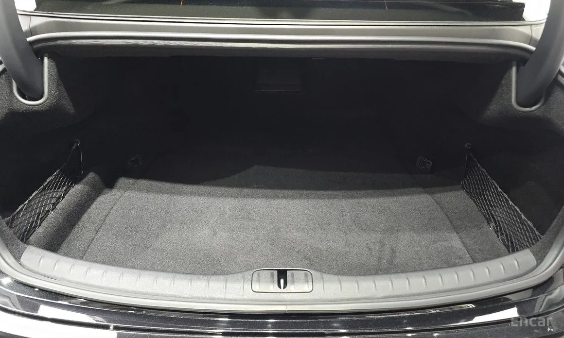 Фото 20 - Genesis G80