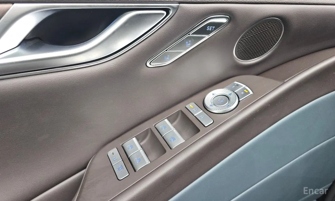 Фото 28 - Genesis G80