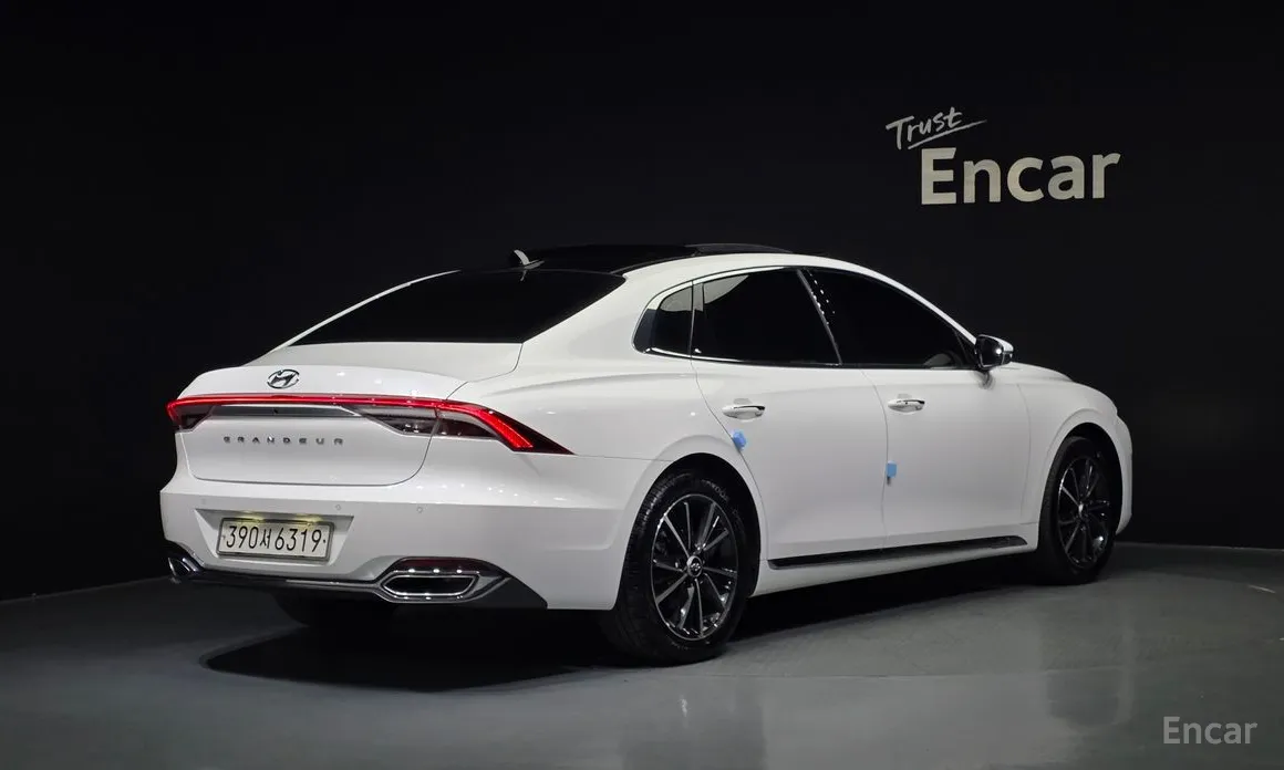 صورة 2 - Hyundai Grandeur