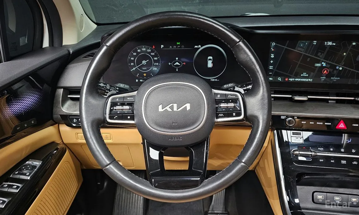 Photo 14 - Kia Carnival