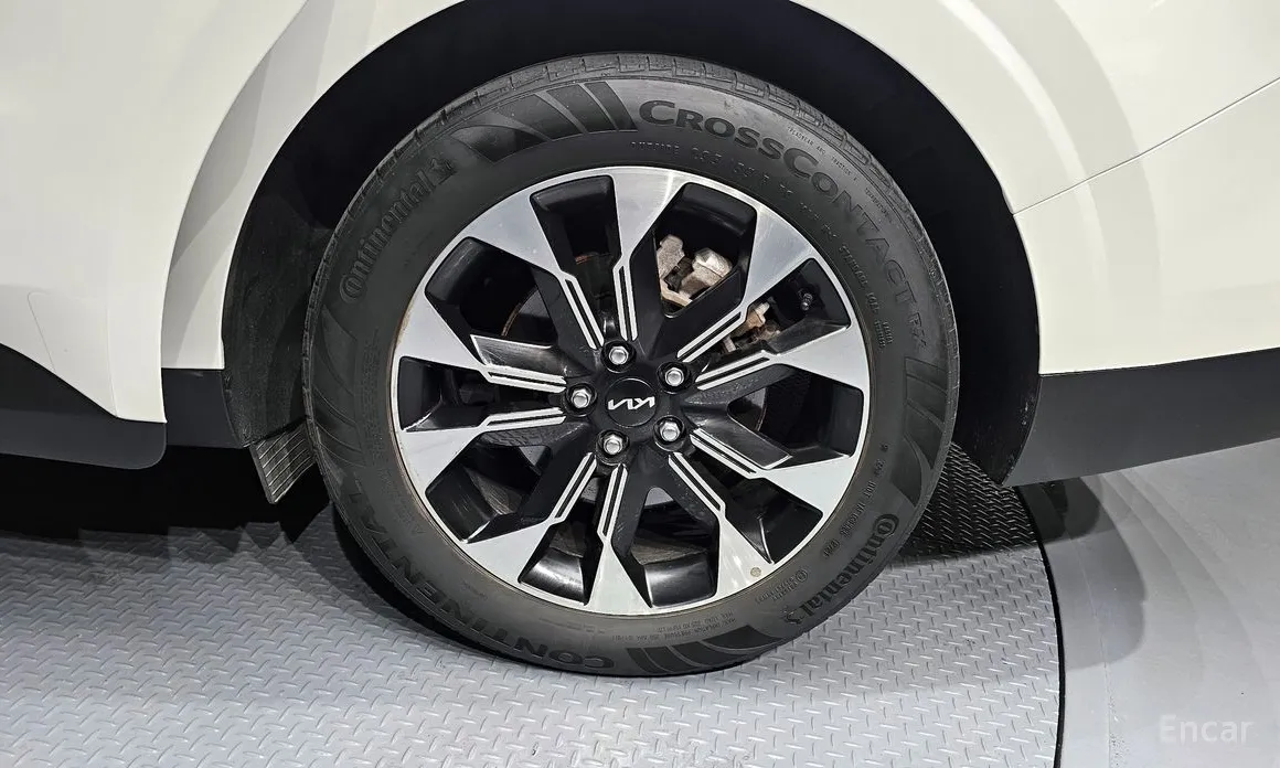 Photo 21 - Kia Carnival