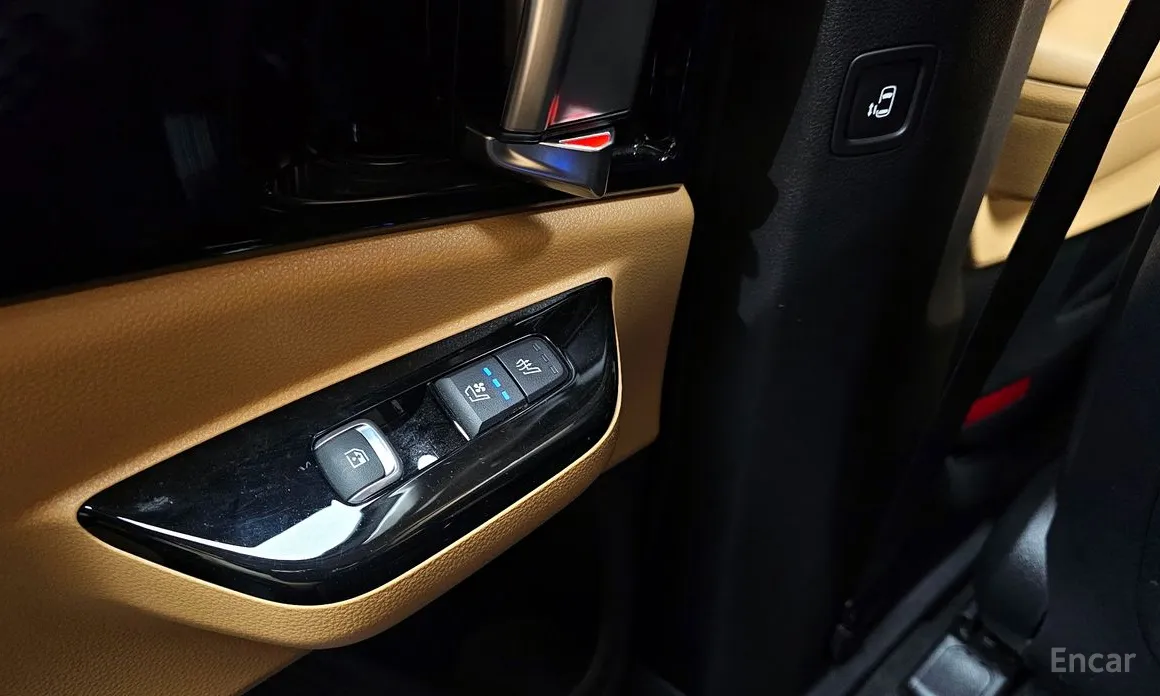 Photo 30 - Kia Carnival