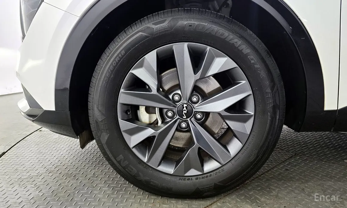 Photo 5 - Kia Sportage