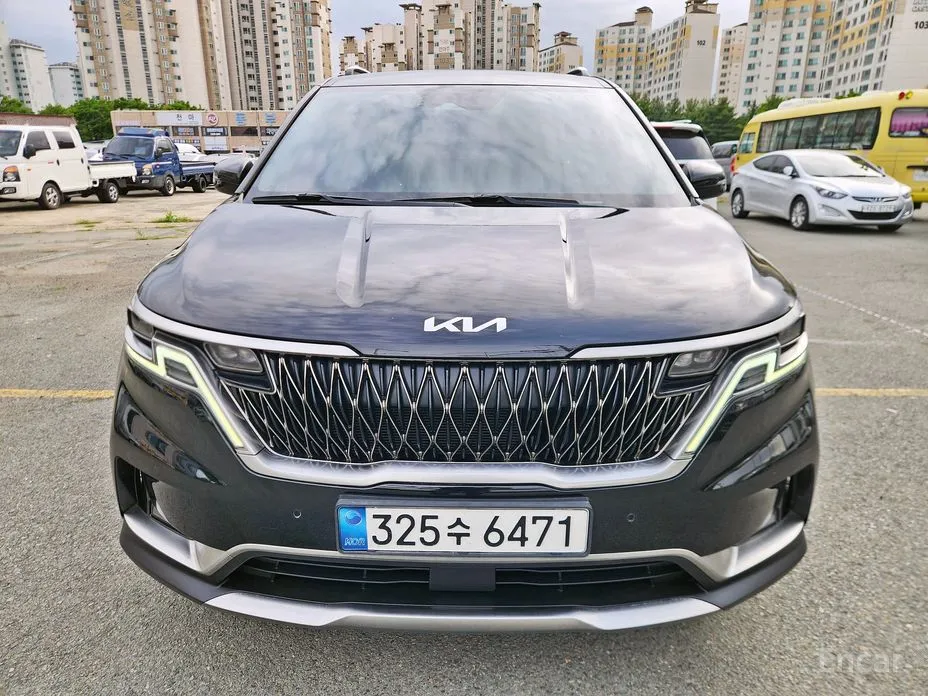 Фото 2 - Kia Carnival