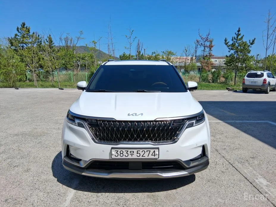 Фото 1 - Kia Carnival