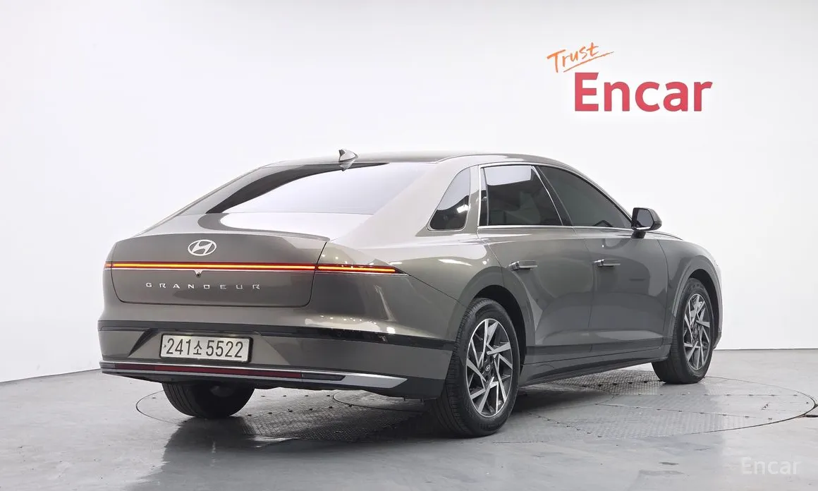 Hyundai Grandeur 2022 Premium