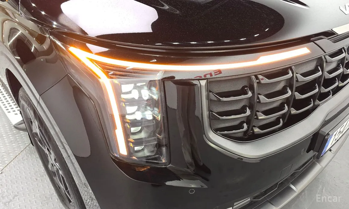 Kia Carnival 2023 Gasoline 7-Seater Gravity