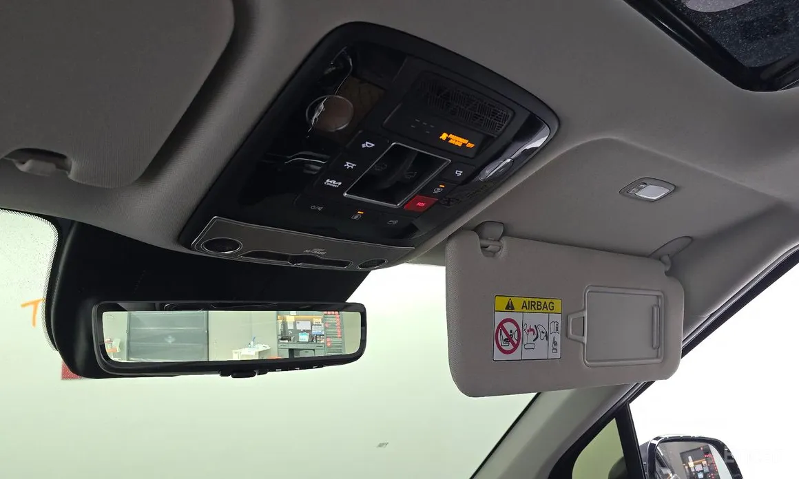Kia Carnival 2023 Gasoline 7-Seater Gravity