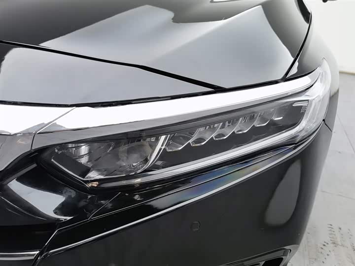 Фото 7 - Honda Accord
