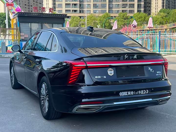 Zdjęcie 7 - Hongqi H5