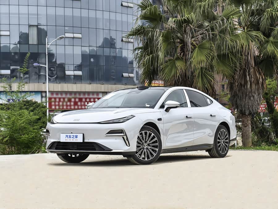2026 Geely Galaxy Starshine 8 EM-i