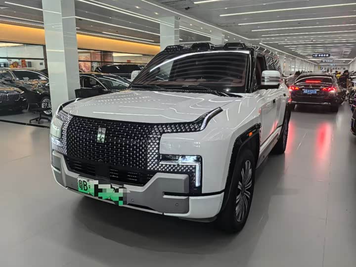 BYD Yangwang U8