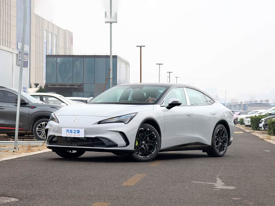 BAIC Arcfox Alpha S5