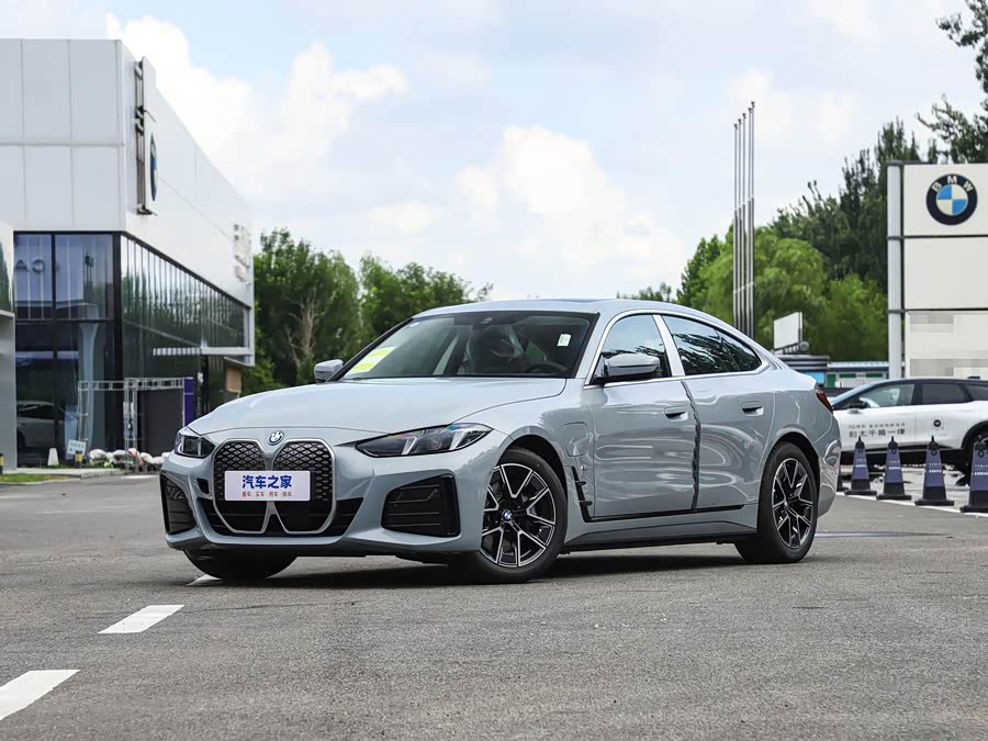 2026 BMW i4