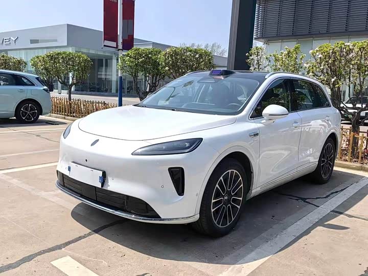 Shangjie (Huawei × SAIC) H5