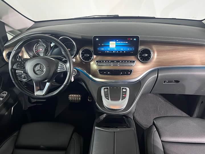 Mercedes-Benz V-Class 2022 2022款 V 260 尊贵版