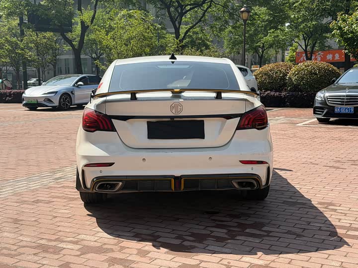 MG Motor 6 2021 2021款 Pro 1.5T 自动领潮豪华版
