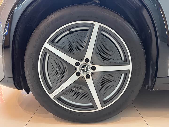 Фото 9 - Mercedes-Benz EQS SUV