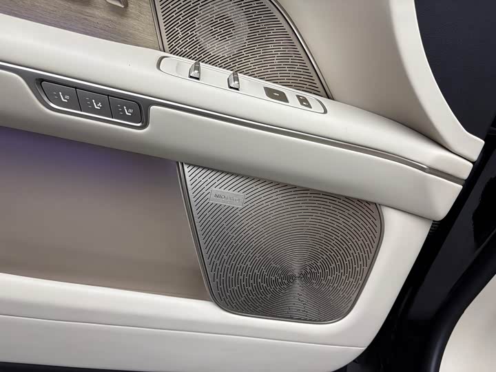 Nio ES8 2026 2026款 六座行政豪华版